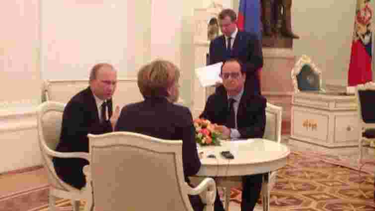 Путін, Меркель і Олланд продовжили переговори після короткої вечері