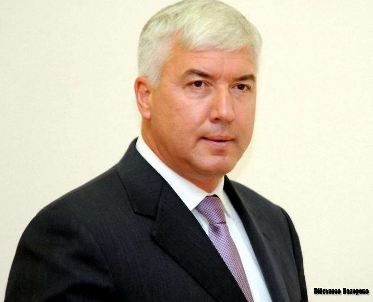 У швейцарському банку знайшли рахунки екс-міністра оборони України
