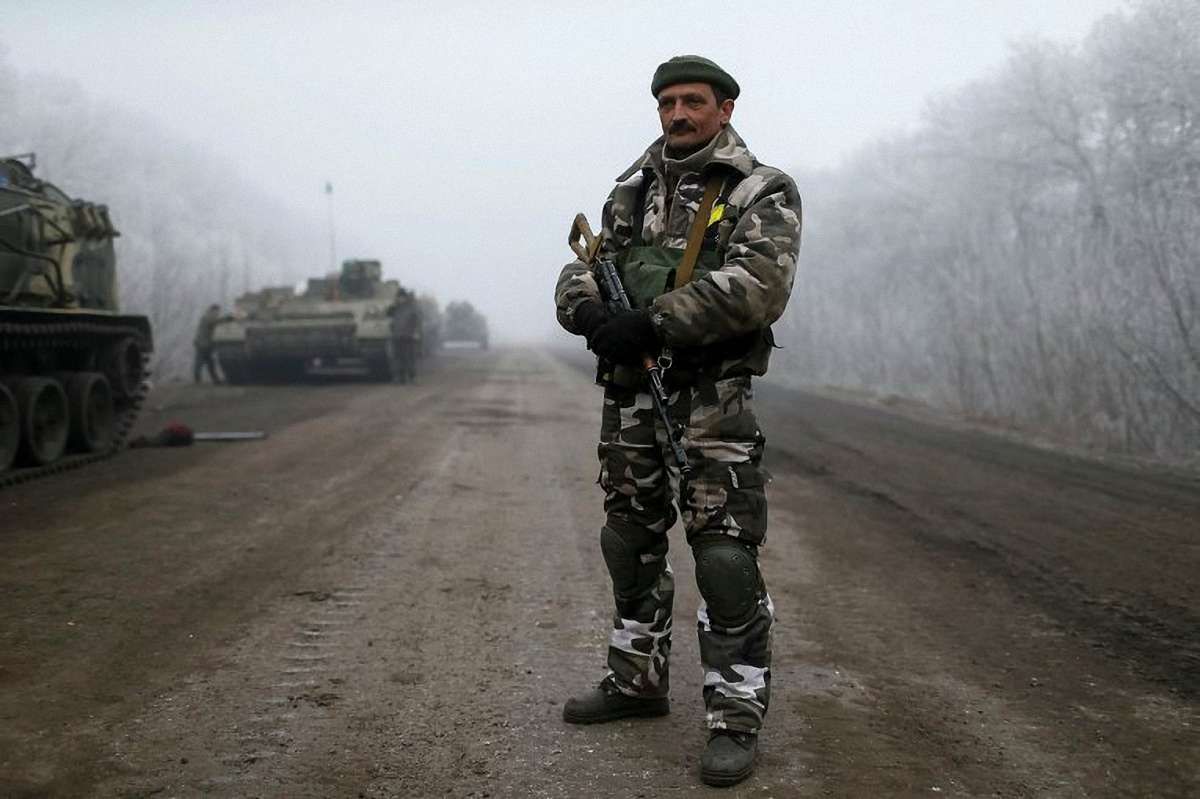 Російські бойовики перекинули під Горлівку 900 бійців і 25 танків