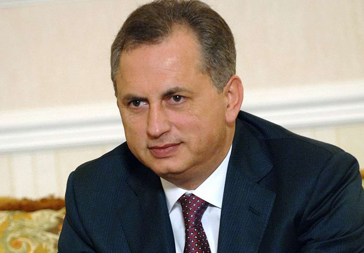 Заставу за звільнення з-під варти Єфремова вніс Борис Колесніков
