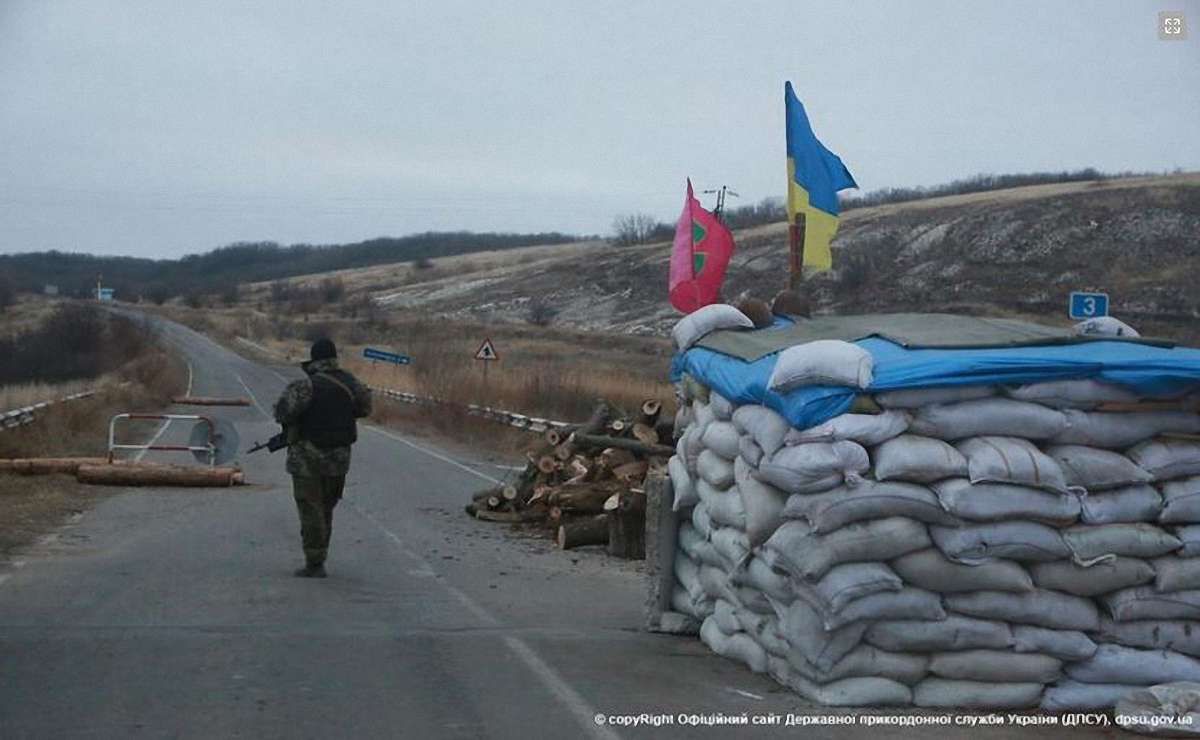 Влада Херсонщини та ЗСУ зміцнюють адміністративний кордон з Кримом