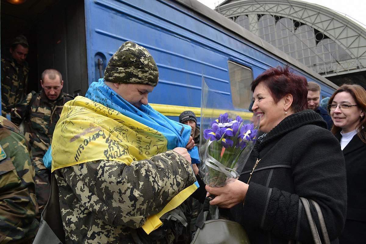 До Львова зі зони АТО повернулася ще частина прикордонників