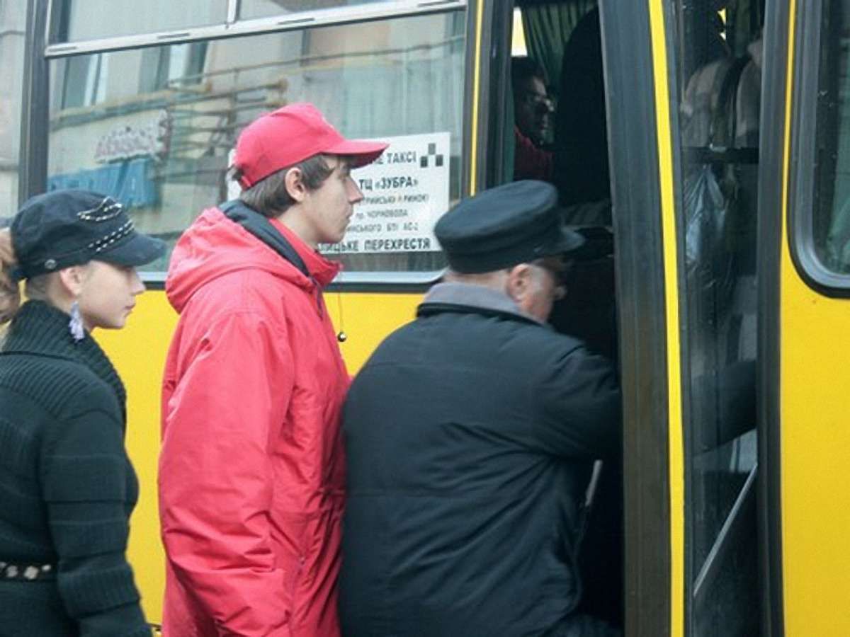 Львівські перевізники хочуть обмежити час проїзду пільговиків до 6 год