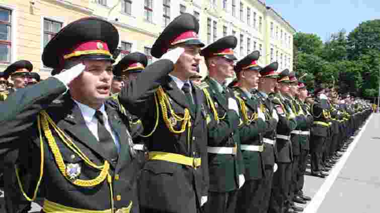 Через війну випуск офіцерів в Академії сухопутних військ буде на 4 місяці раніше