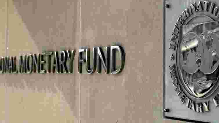 МВФ допоможе розробити заходи з стабілізації гривні