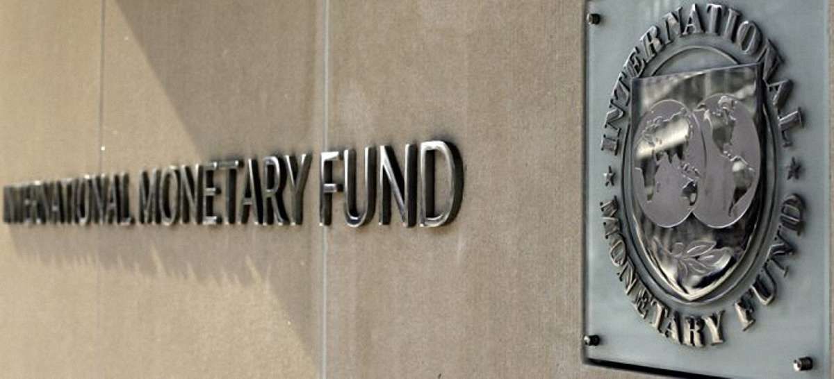 МВФ допоможе розробити заходи з стабілізації гривні