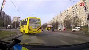 Від початку року в чотирьох львівських маршрутках відлетіли колеса