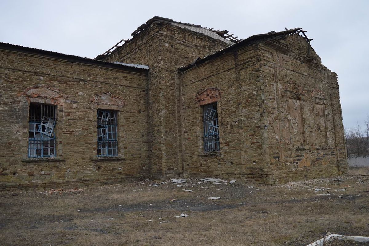 Терористи зруйнували один із найдавніших храмів Луганщини