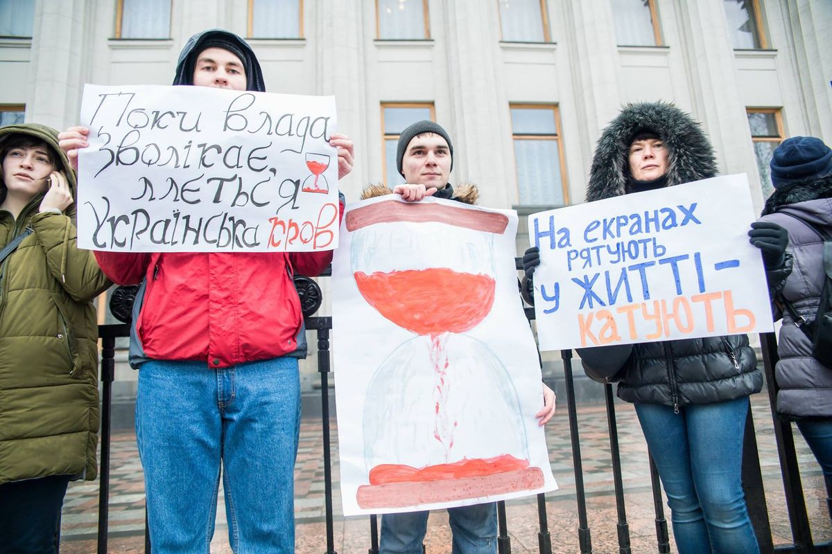 Активісти закликали голову ВР підписати законопроект про заборону російського кіно