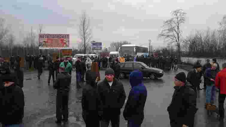 У Червонограді шахтарі заблокували дорогу, вимагаючи виплати зарплати