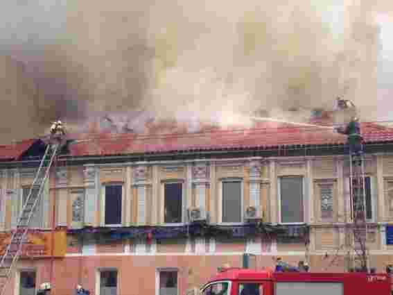 Двоє рятувальників загинули під час ліквідації пожежі у Києві