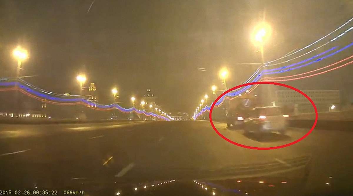З’явилось відео з місця вбивства Нємцова, зняте за лічені хвилини після нападу