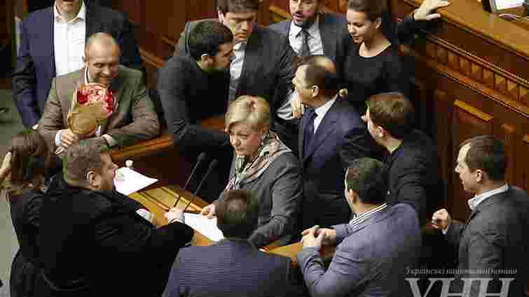 Фракція Ляшка заблокувала Гонтареву на трибуні Верховної Ради 