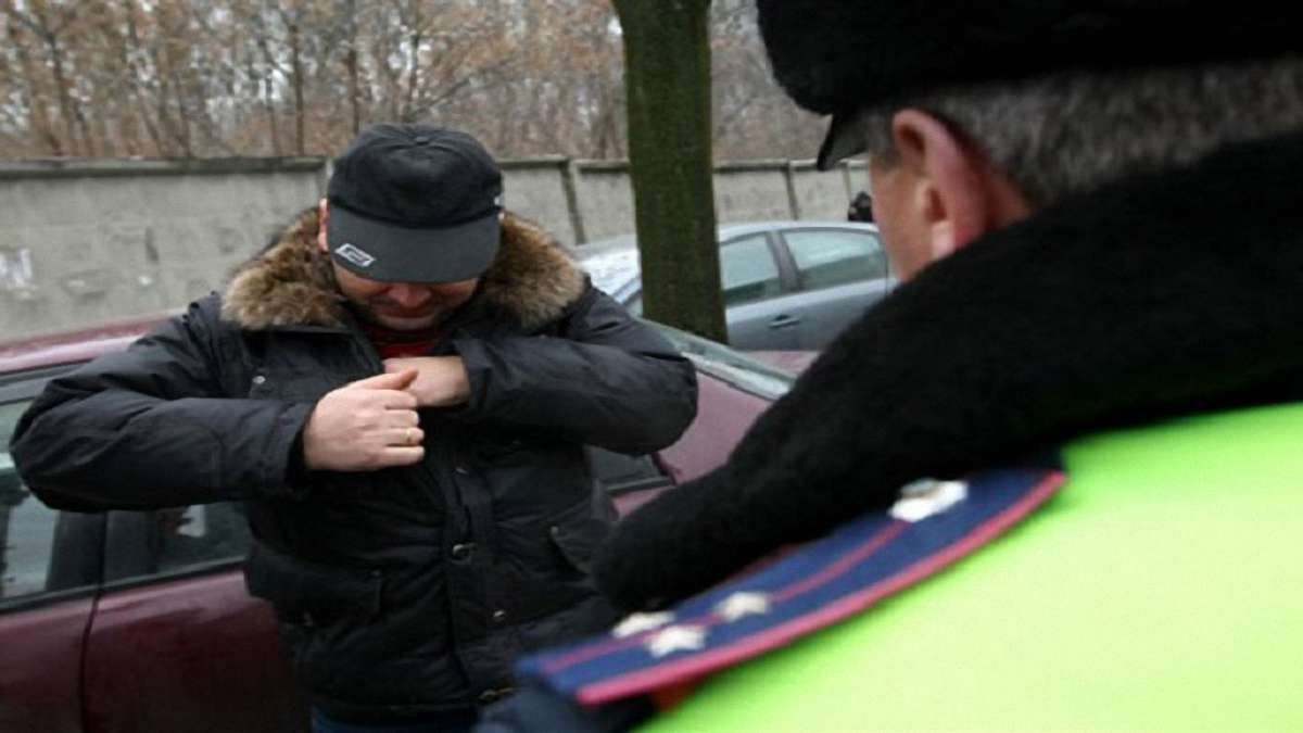 У Львові засудили водія, який пропонував хабар інспектору ДАІ 