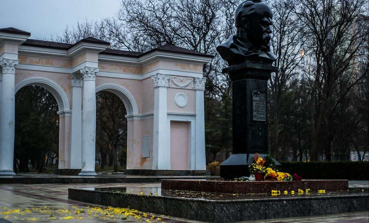Святкувати річницю Шевченка у центрі Симферополя заборонено