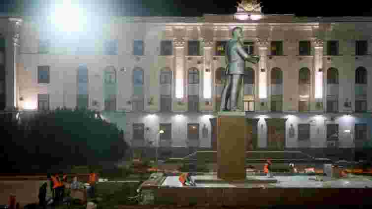 В Сімферополі презентували оновлений пам’ятник Леніну