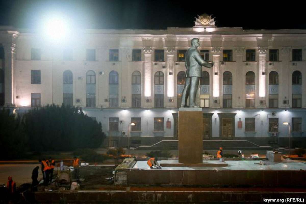 В Сімферополі презентували оновлений пам’ятник Леніну