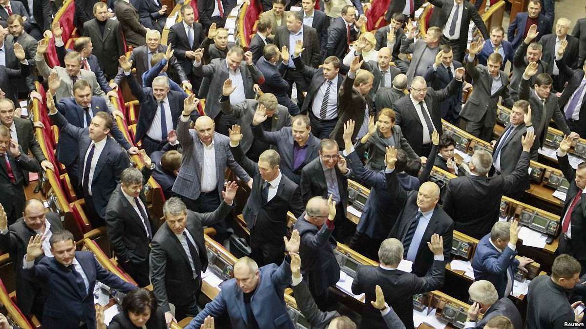 Екс-нардепа, який підписав протокол про диктаторські закони, заарештували