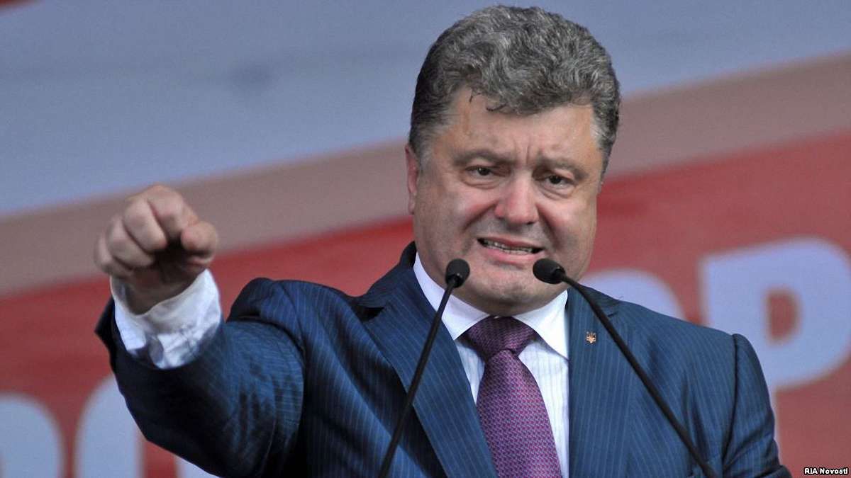 Терористи використовують українських заручників для принизливих робіт, – Порошенко