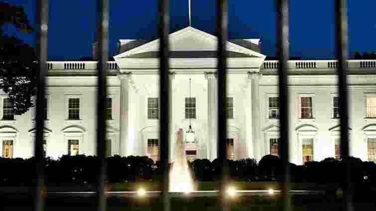 П'яні агенти національної безпеки США в'їхали у паркан Білого дому