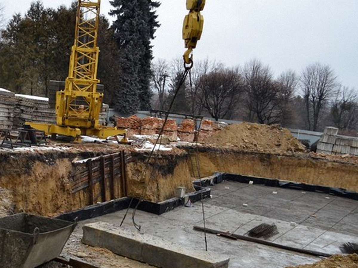 Ініціатор скандальної забудови у Парку культури подав до суду на ЛМР 