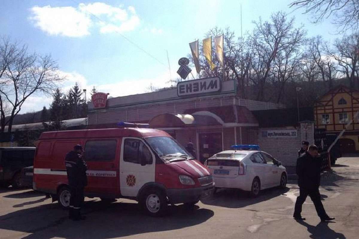 Надзвичайники ліквідували наслідки вибуху цистерни на львівському дріжджовому заводі