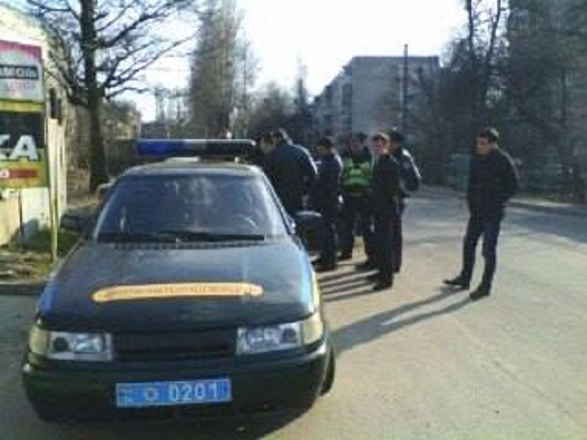 УБОЗ затримав львів'янина, який хотів дати інспекторам ДАІ хабара