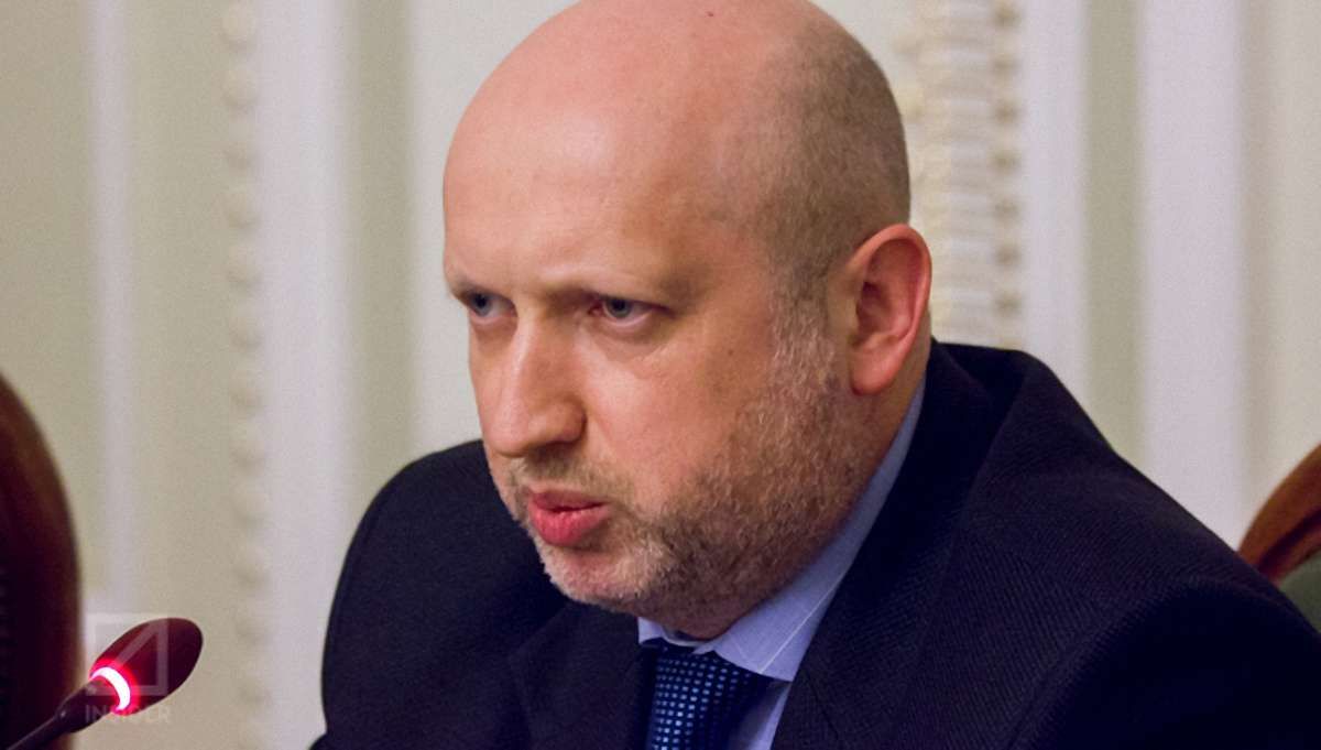 Путін готує масштабну військову операцію на Донбасі, - Турчинов