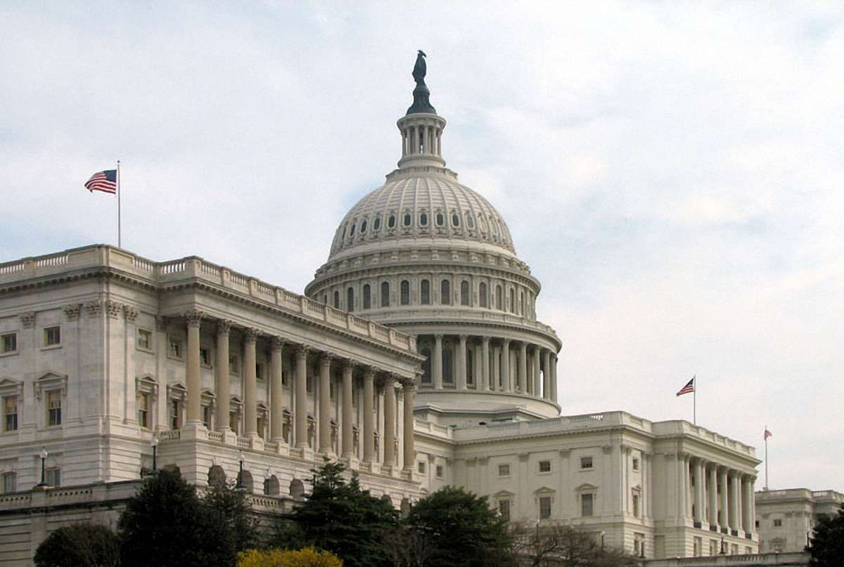 Конгрес США ухвалив резолюцію про надання Україні летальної зброї