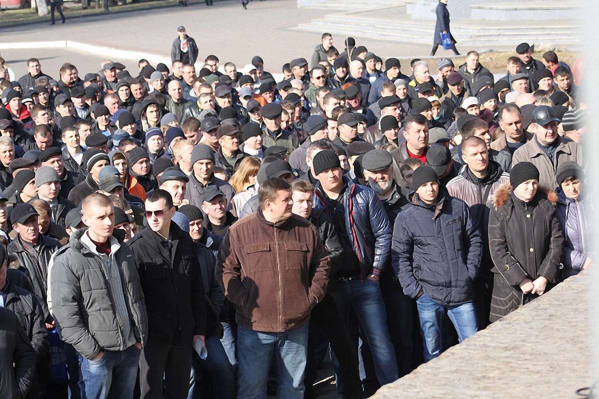 Львівські шахти зупинили роботу: гірники страйкують