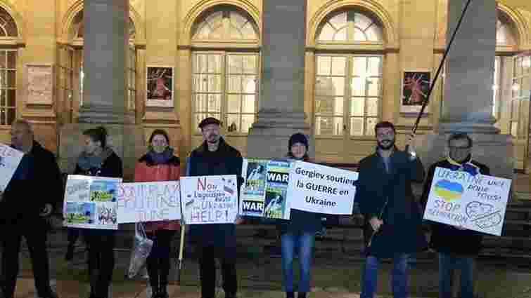 У Франції протестували проти виступів пропутінських  музикантів