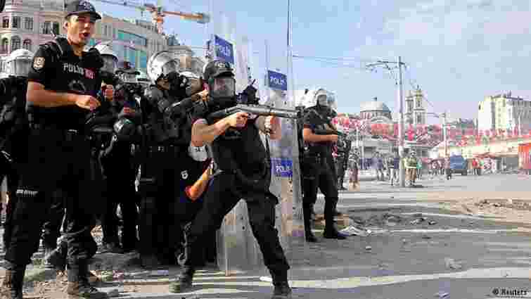 Турецькій поліції дозволили застосовувати вогнепальну зброю проти мітингувальників
