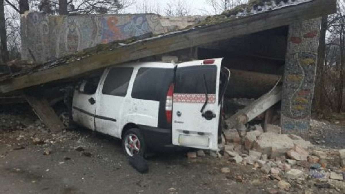 На Львівщині в автокатастрофі загинули п’ятеро людей