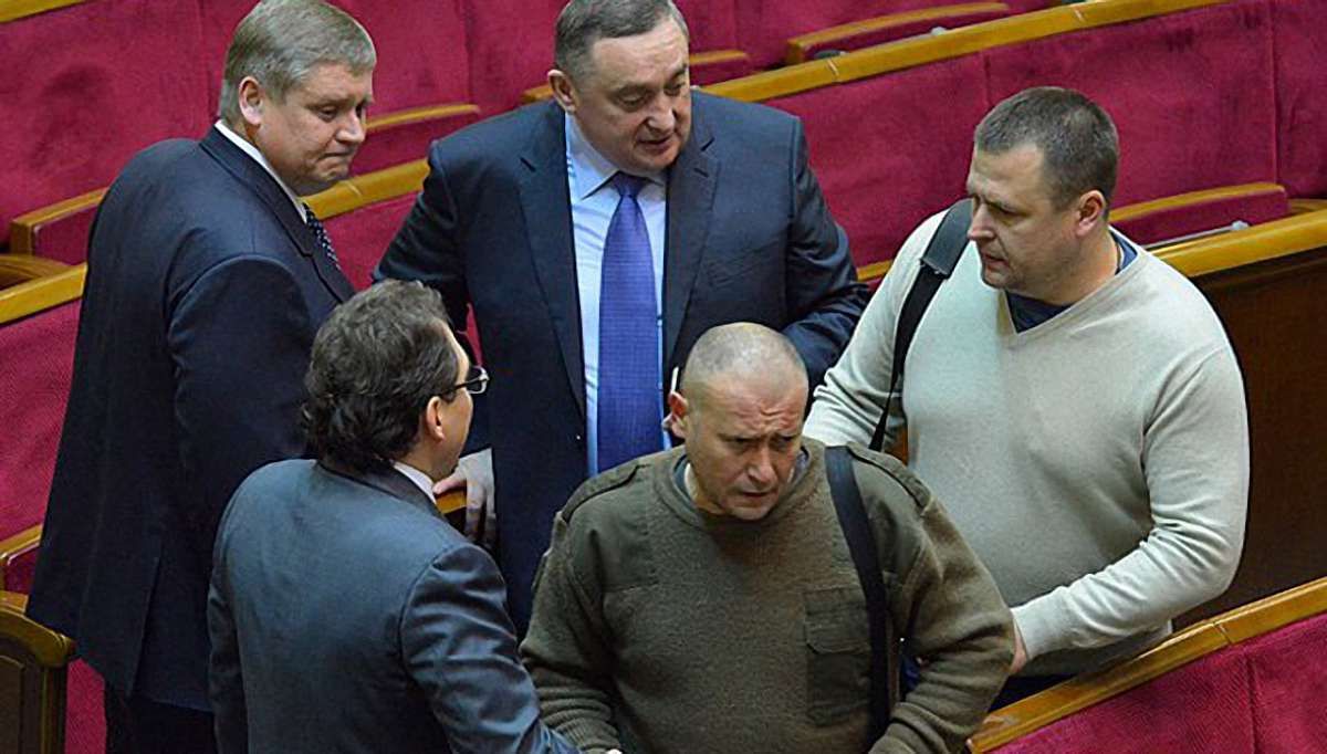 Лідер ПС пригрозив Порошенкові поваленням з поста президента