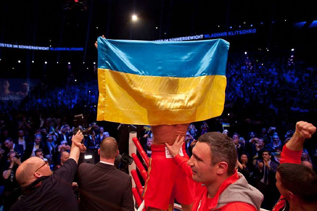 Більше тисячі українців підтримають Володимира Кличка під час бою у Нью-Йорку 