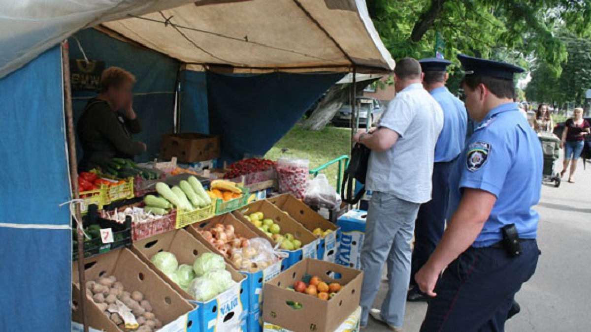 Суд визнав львівського «муніципала» винним у рекеті на стихійних ринках