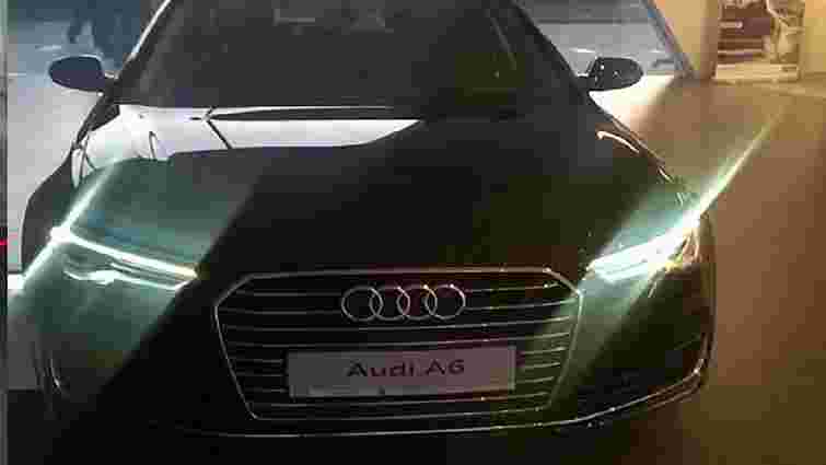 Неадекват намагався викрасти Audi A6 просто з шоу-руму львівського автосалону 