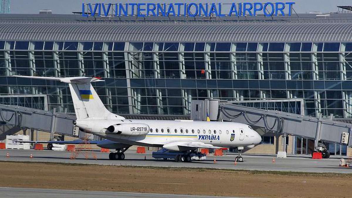 Львівський аеропорт відкрили для іноземних авіакомпаній