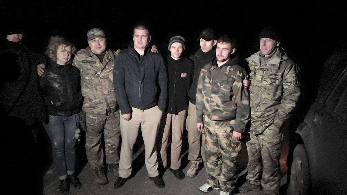 З полону бойовиків звільнили двох бійців ЗСУ