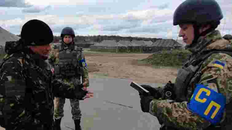 На вулиці міст Львівщини повернуться військові патрулі