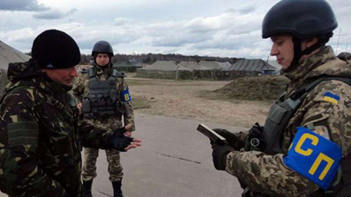 На вулиці міст Львівщини повернуться військові патрулі