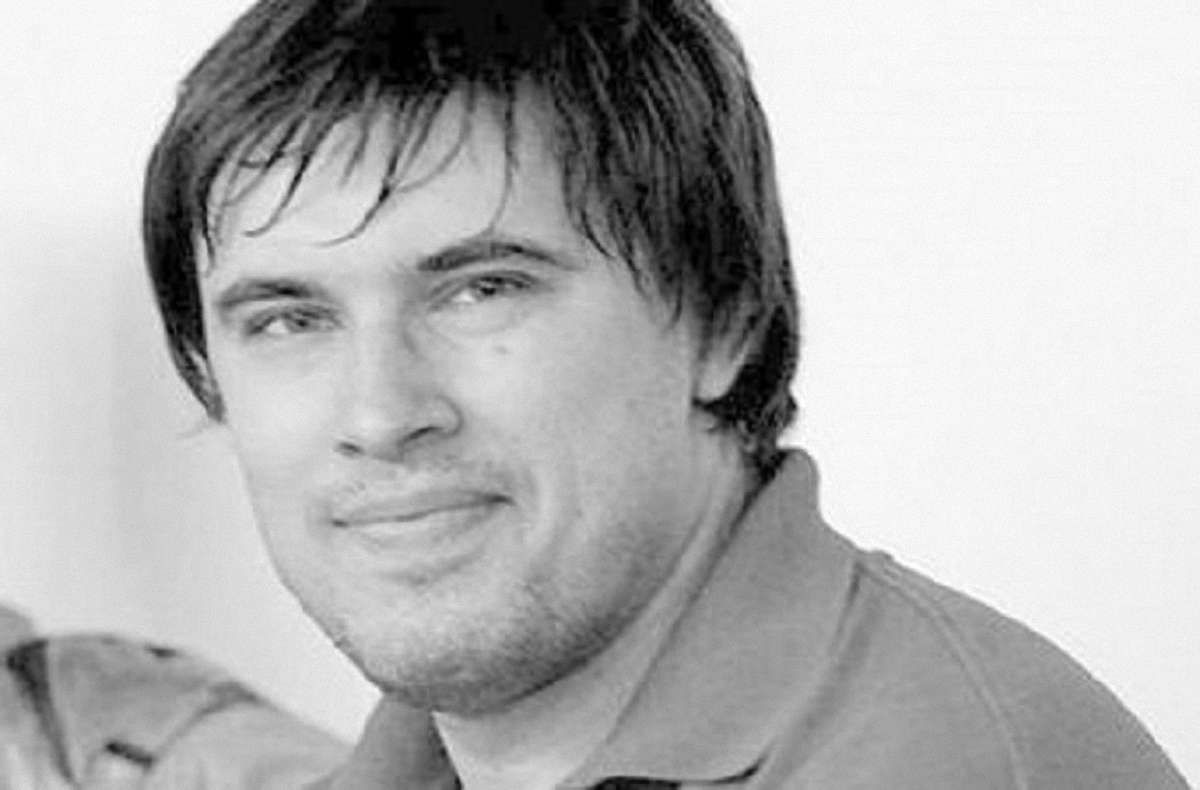 Під час гри у футбол помер відомий український коментатор Сергій Панасюк