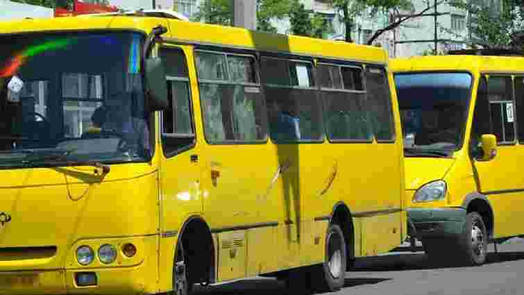 Проїзд у приміських і міжміських автобусах на Львівщині подорожчає з 14 квітня