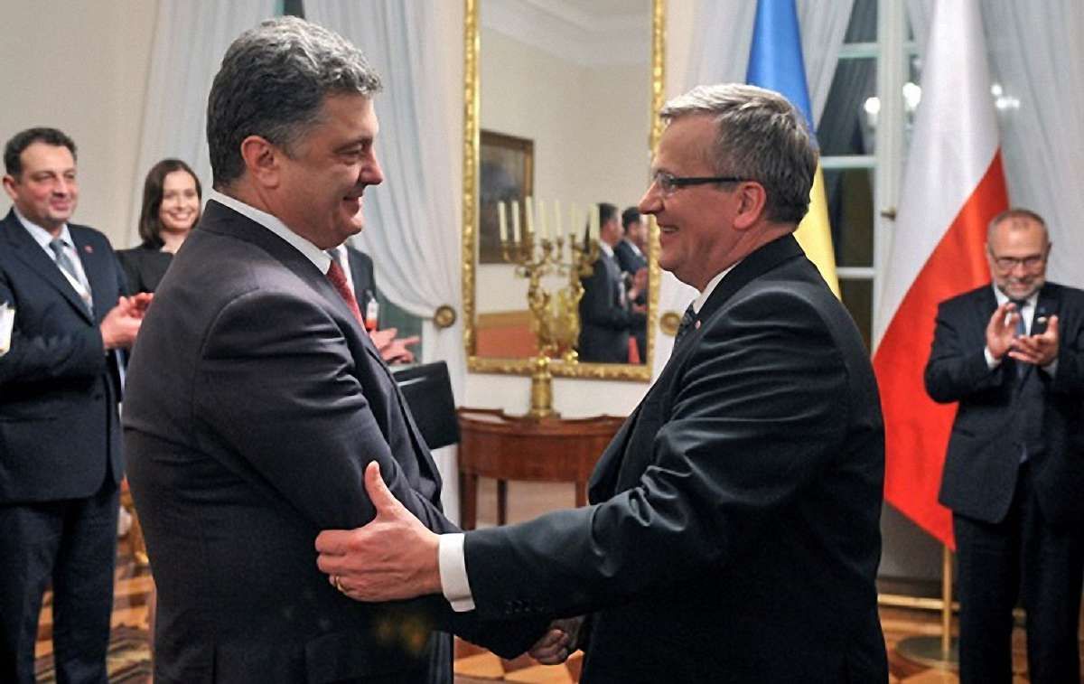 Порошенко та Коморовський обговорили введення миротворців на Донбас
