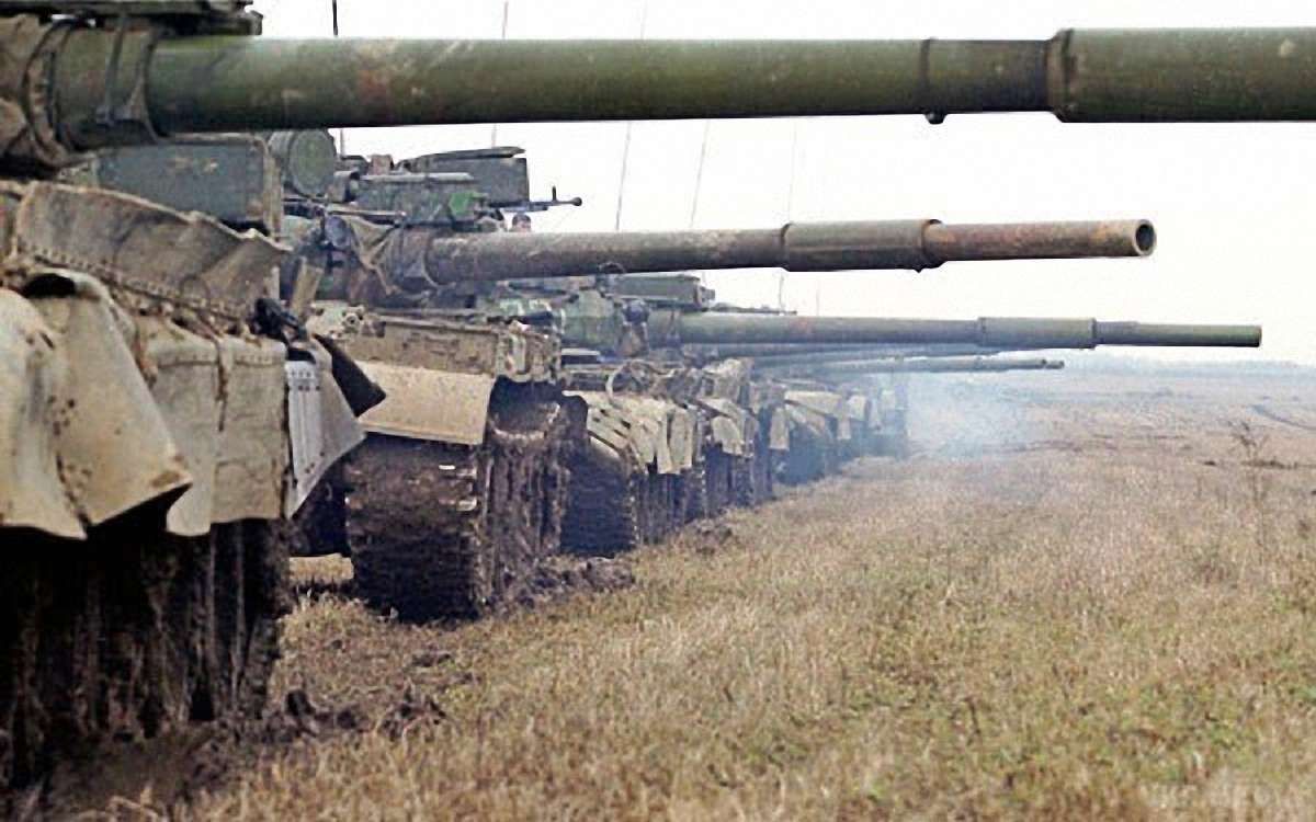 Бойовики на Донбасі мають майже 700 танків і 1 тис. ББМ, - полковник АТО