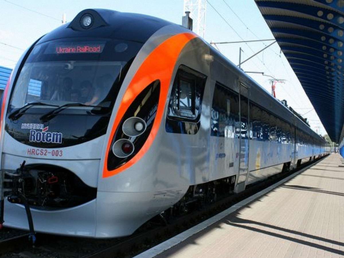 Потяги Інтерсіті+ між Львовом і Києвом курсуватимуть за новим графіком