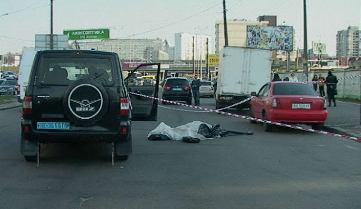 У Києві серед білого дня сокирою зарубали директора лялькового театру