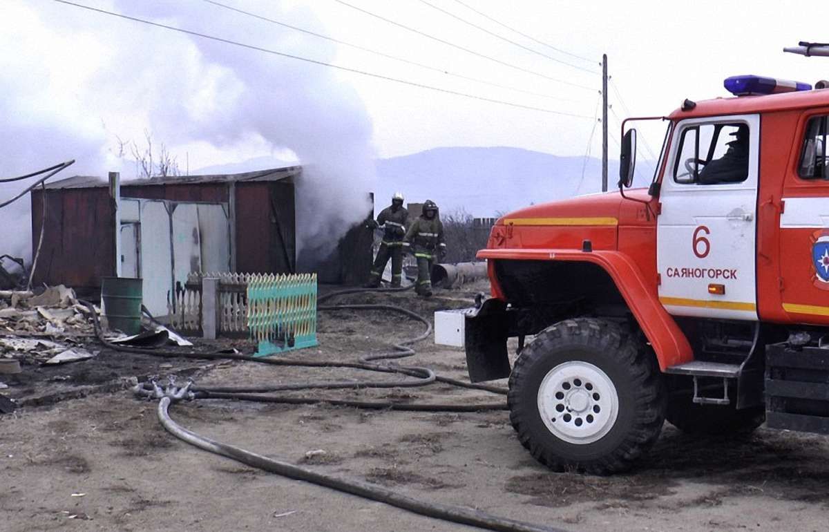 У МНС РФ заявили про повну ліквідацію пожеж у Хакасії