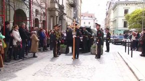 Львів попрощався із вояком АТО, який помер від пневмонії