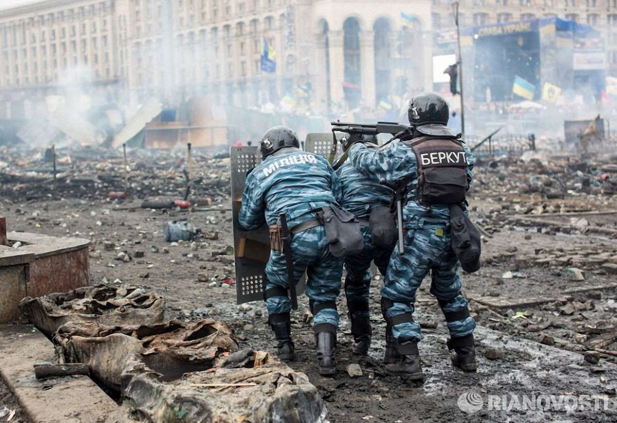 Росія постачала зброю для вбивства майданівців спеціальним літаком, – Наливайченко